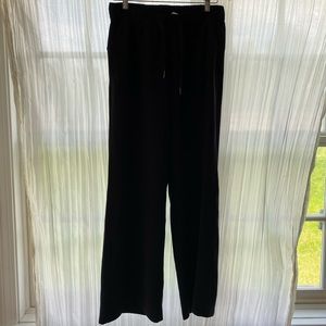 Lululemon on the fly wide leg pant